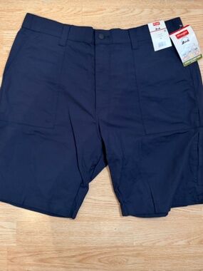 Wrangler Shorts Men's‎ 38x9_NWT